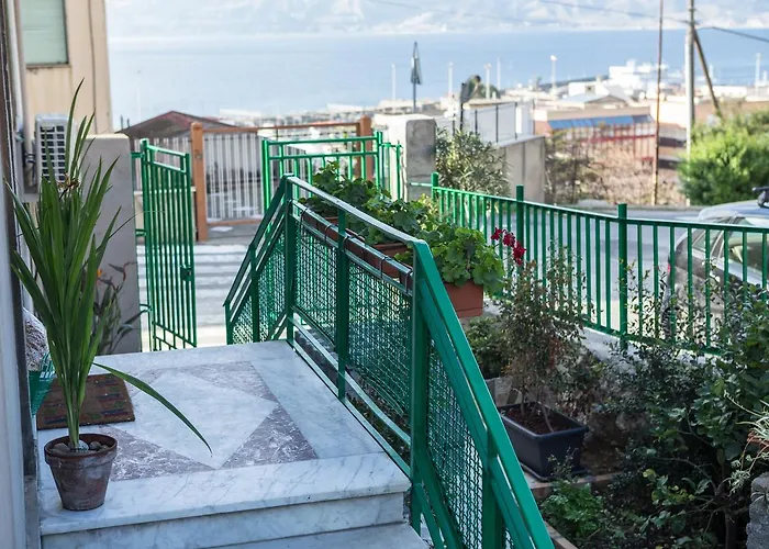 La Casa Di Eolo * Villa San Giovanni